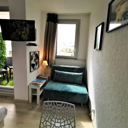 Ocean 7, Balcon, Piscine, *