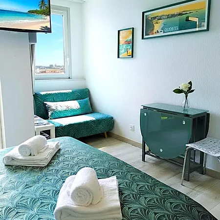 - Terrasse & Piscine Lejlighed