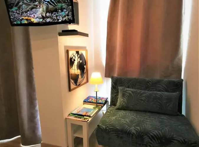 - Terrasse & Piscine * Biarritz